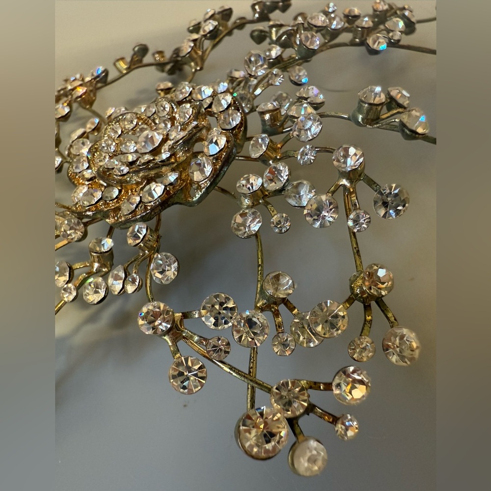 Crystal gold tone Floral Hairpiece Bridal - Picture 10 of 12